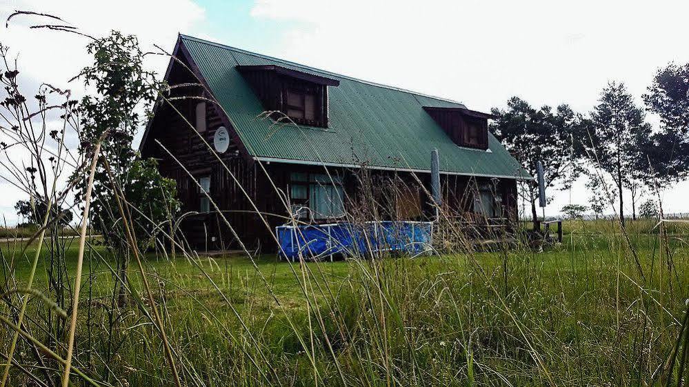 A Log Home At Buffalo Creek Buffeljagsrivier Exterior photo